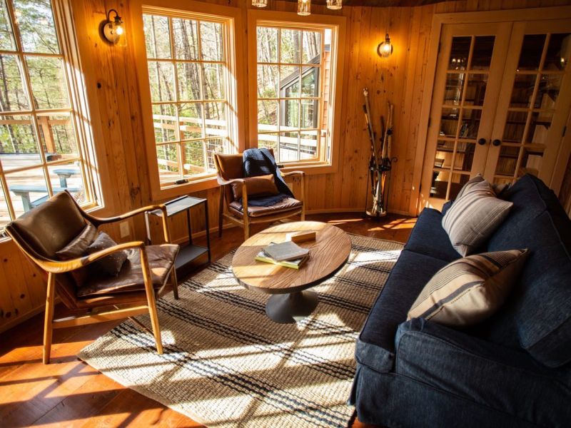 Take a Look of Millennium Falcon-Inspired Treehouse in North Carolina