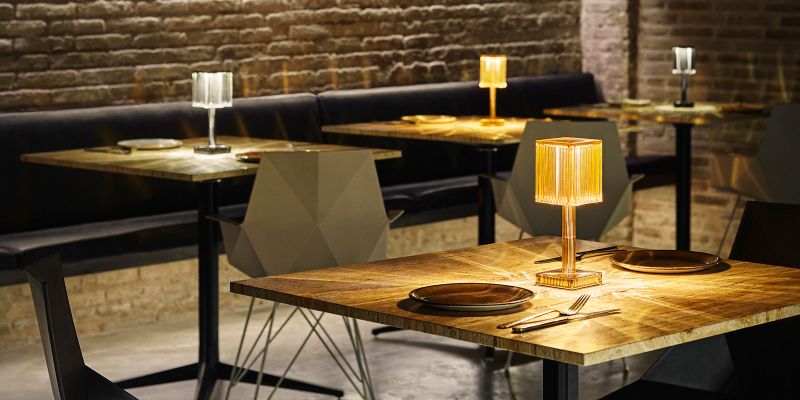 Коллекция Gatsby от VONDOM отражает симметричные узоры света