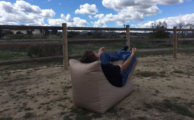 Zero Gravity Zen Beanbag Chair Provides Your Body Total Relaxation