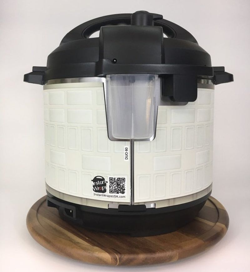 Instant Wraps Has Created an R2D2 Clothing for Your Pot