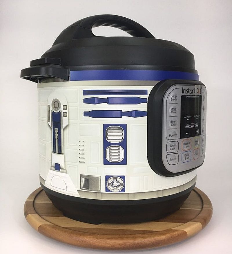 Instant Wraps Has Created an R2D2 Clothing for Your Pot