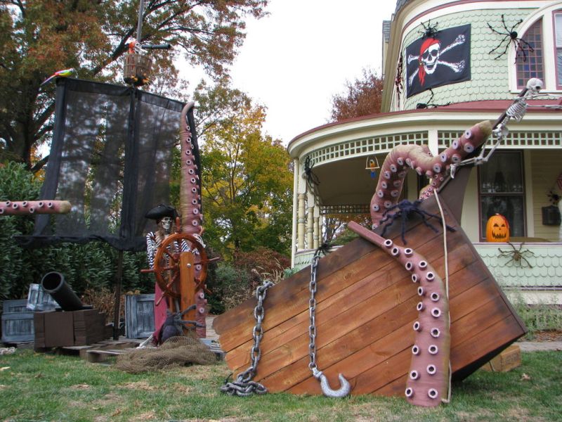 pirate ship halloween decor