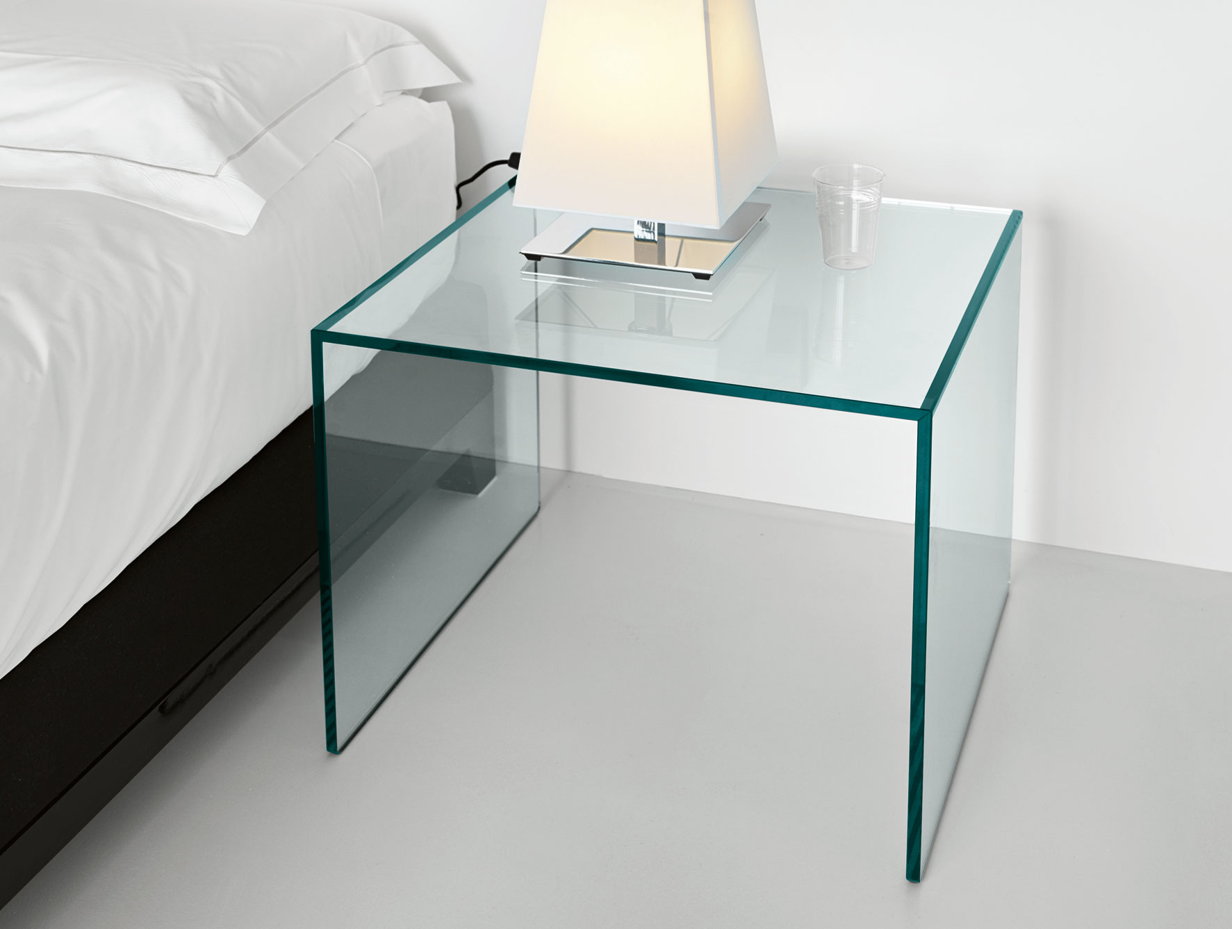 Ten Types Of Bedside Tables For A Stylish Bedroom