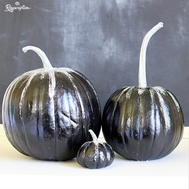 Black pumpkin décor