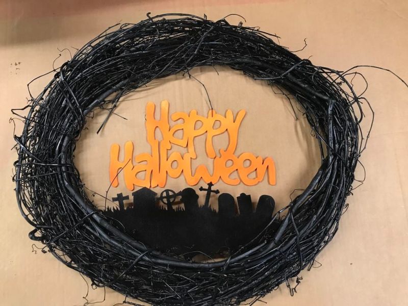 DIYer Shows How to Make a Lighted Halloween Wreath by Yourself 