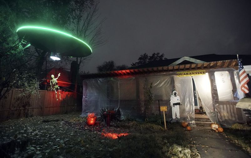 Man Builds Area 51 Halloween Display at His Home in Salt Lake City, Utah