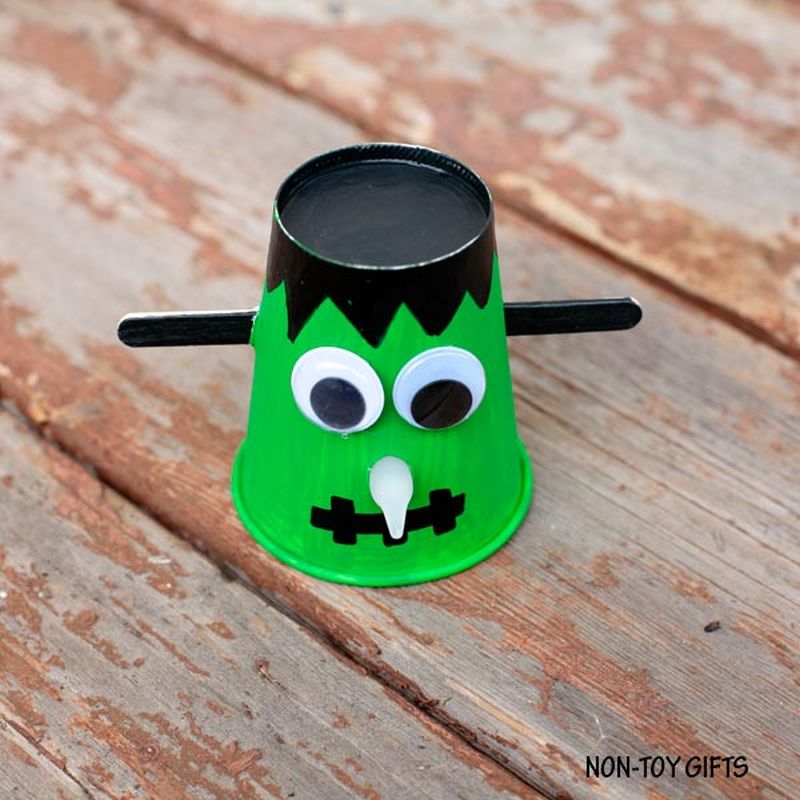 Paper cup Frankenstein Halloween craft for kids 