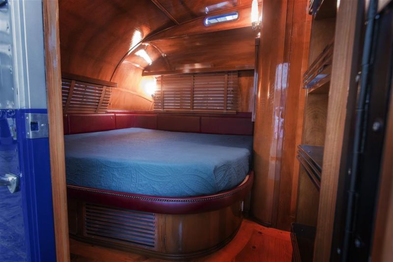 This Hand-Restored 1950 Westcraft Capistrano Calypso Trailer is Up for Sale