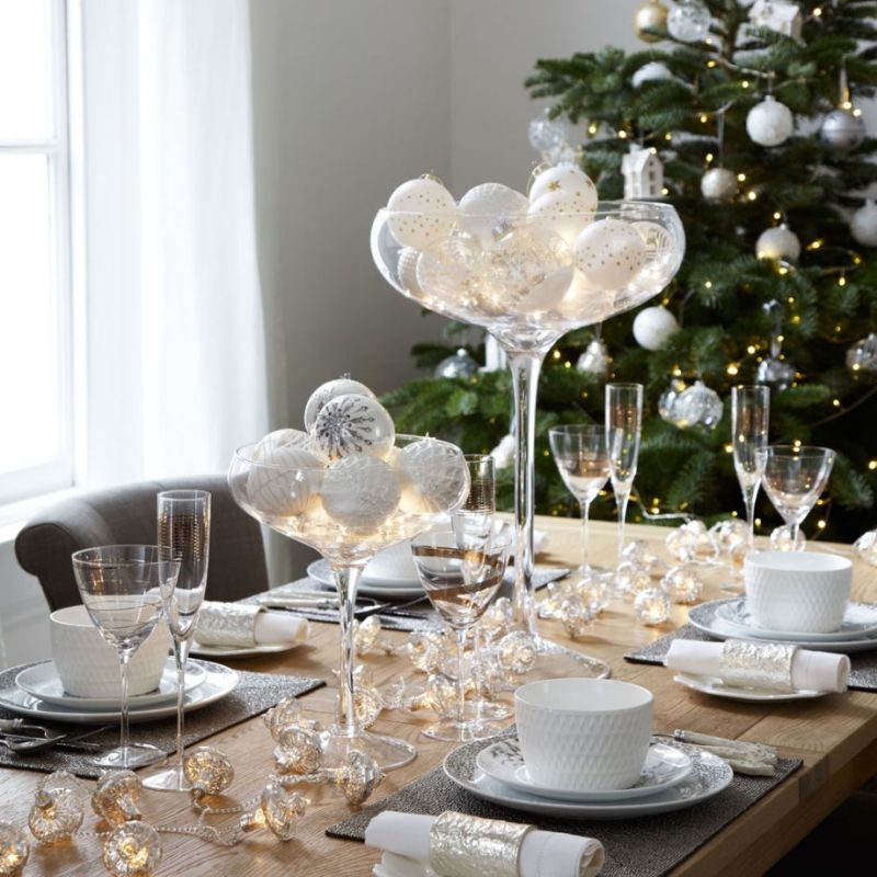 Christmas dining table decor with Bauble display 