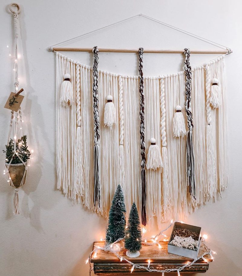 wall hanging Christmas entryway decoration