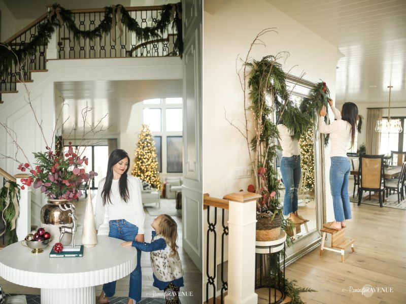 Impressive Christmas Entryway Decoration Ideas For 2019