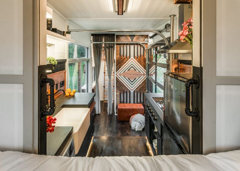 This Luxurious Gooseneck Tiny House Sleeps a Family of Six 