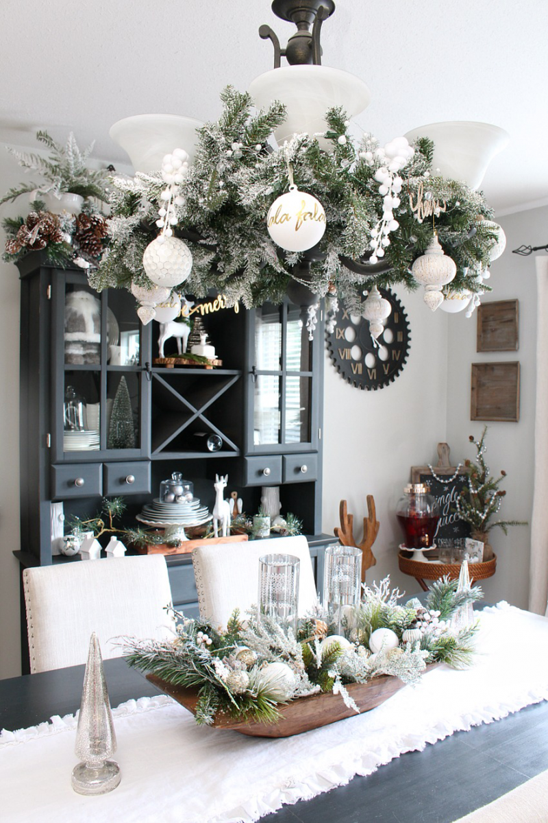 Farmhouse style Christmas dining table