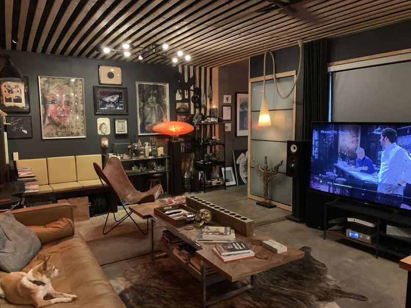 Man Builds Amazingly Fascinating Dream House Using 11 Shipping Containers