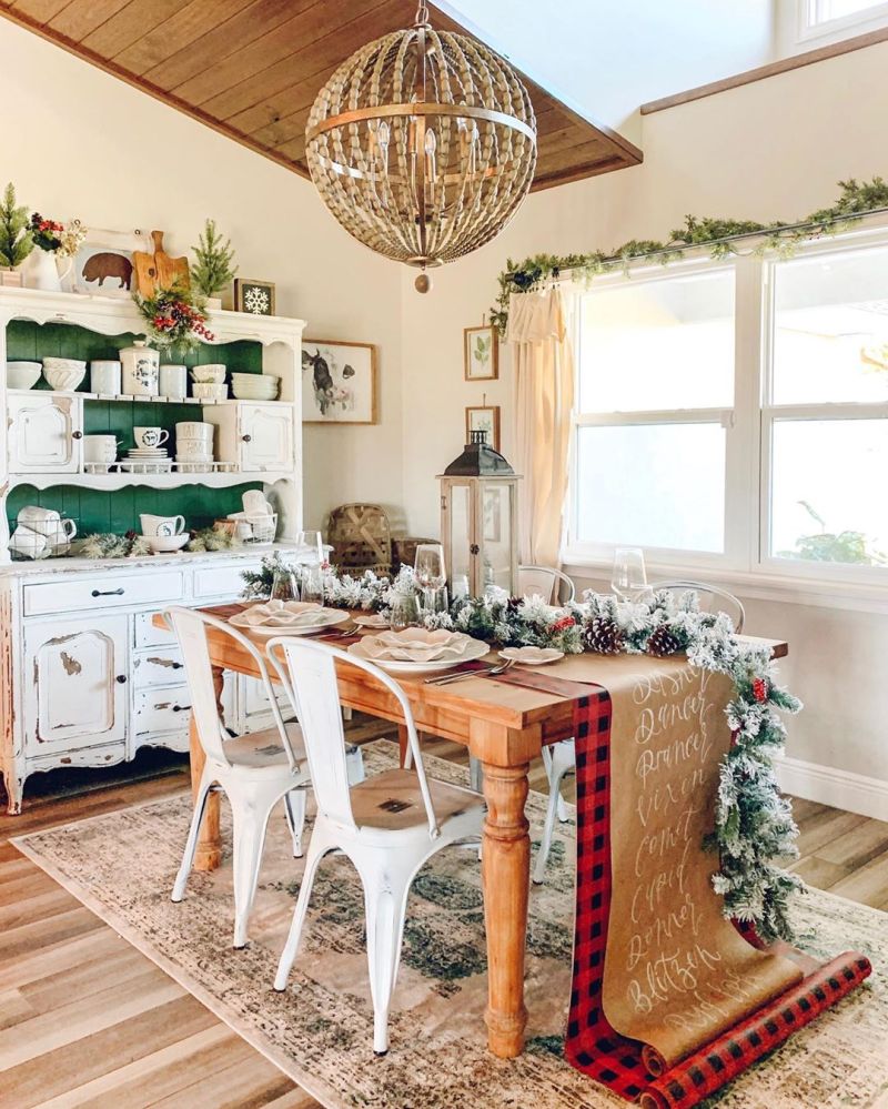 Christmas table setting with frosted garland 