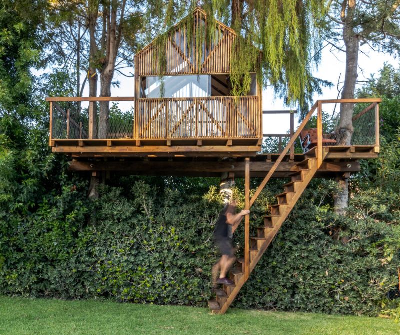 This Backyard Treehouse for Kids has Charred Wood Exteriors 