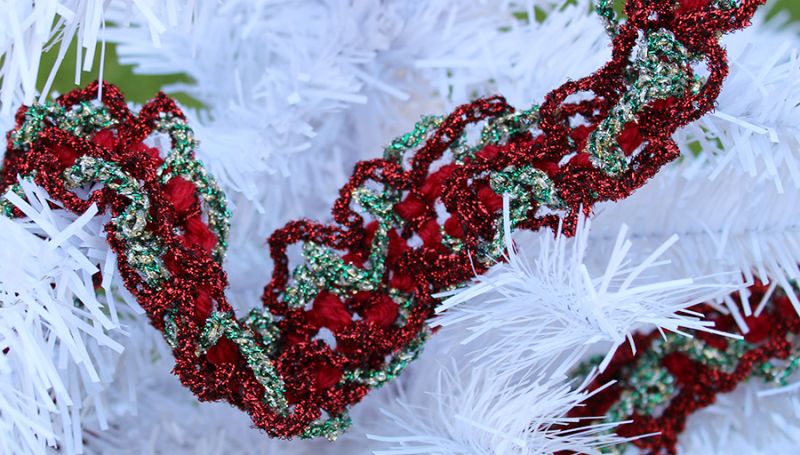 Crocheted garland for Christmas