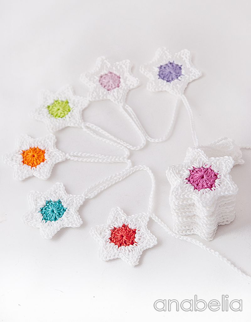 Crocheted stars Christmas garland