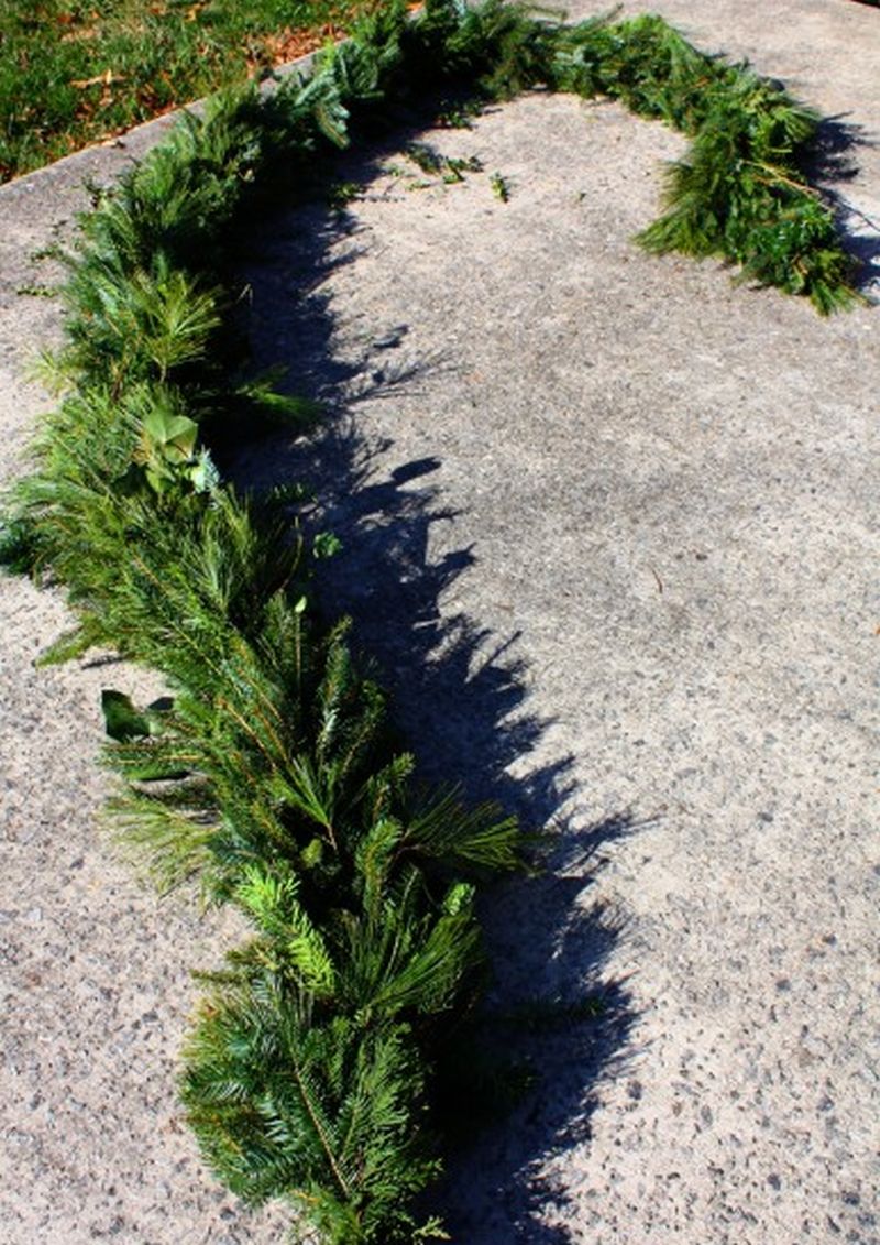 DIY Christmas garland from tree trimmings