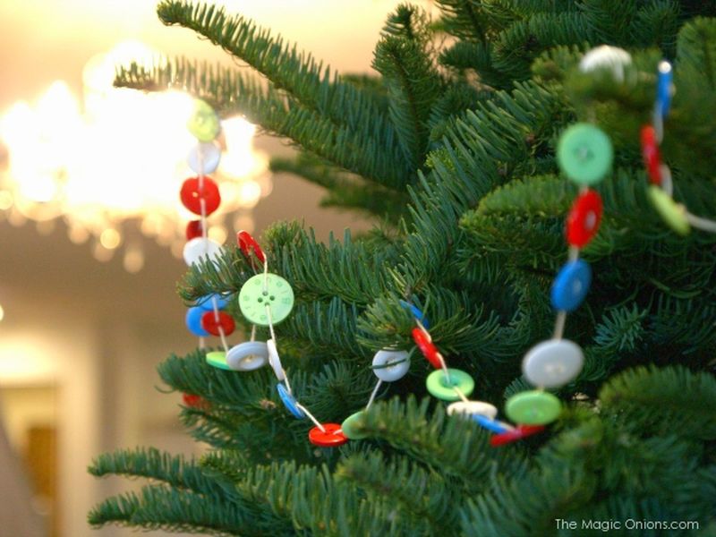 buttons into Christmas tree garland