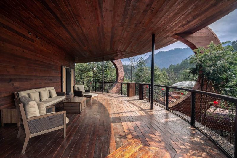 UFO-Inspired Tree House in Qiyun Mountain Invokes Sense of Science Fiction