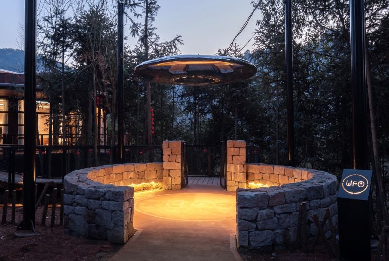 UFO-Inspired Tree House in Qiyun Mountain Invokes Sense of Science Fiction
