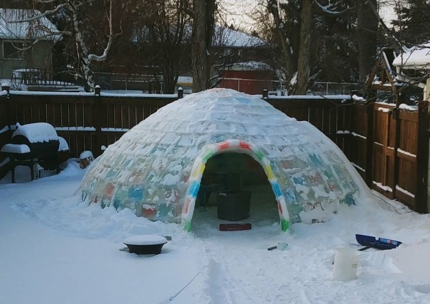 Edmonton Dad Builds Life Sized Ice Igloo In His Backyard