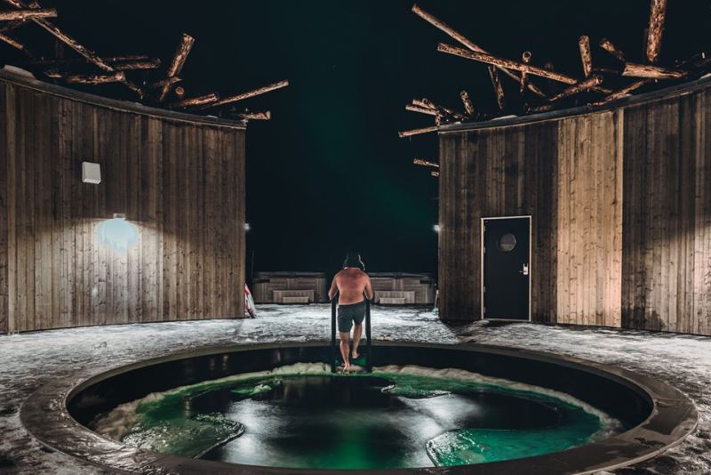 Floating Arctic Bath Hotel & Spa in Swedish Lapland in Now Open 