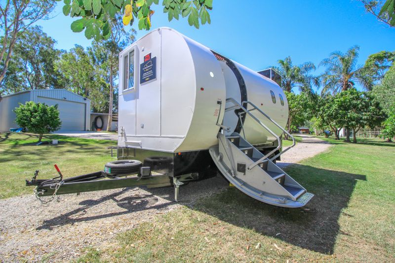 Tiny House Guys Makes Tiny House out of Airplane Parts 