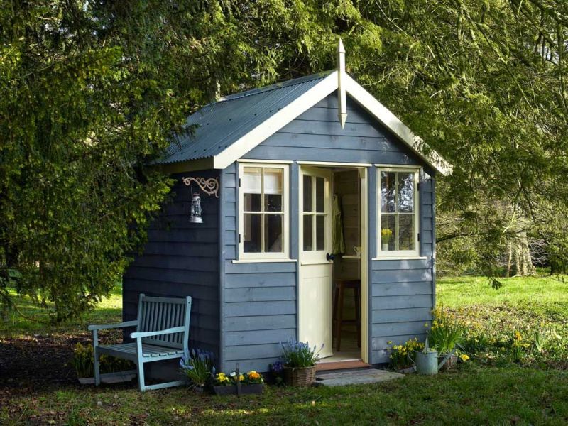 Top 7 Reasons You Need to Build a Summerhouse in Your Garden