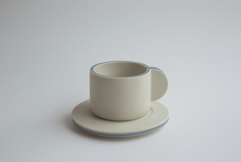 Yuting Chang Creates Unique Ceramic Tableware that Resembles Ply Board 