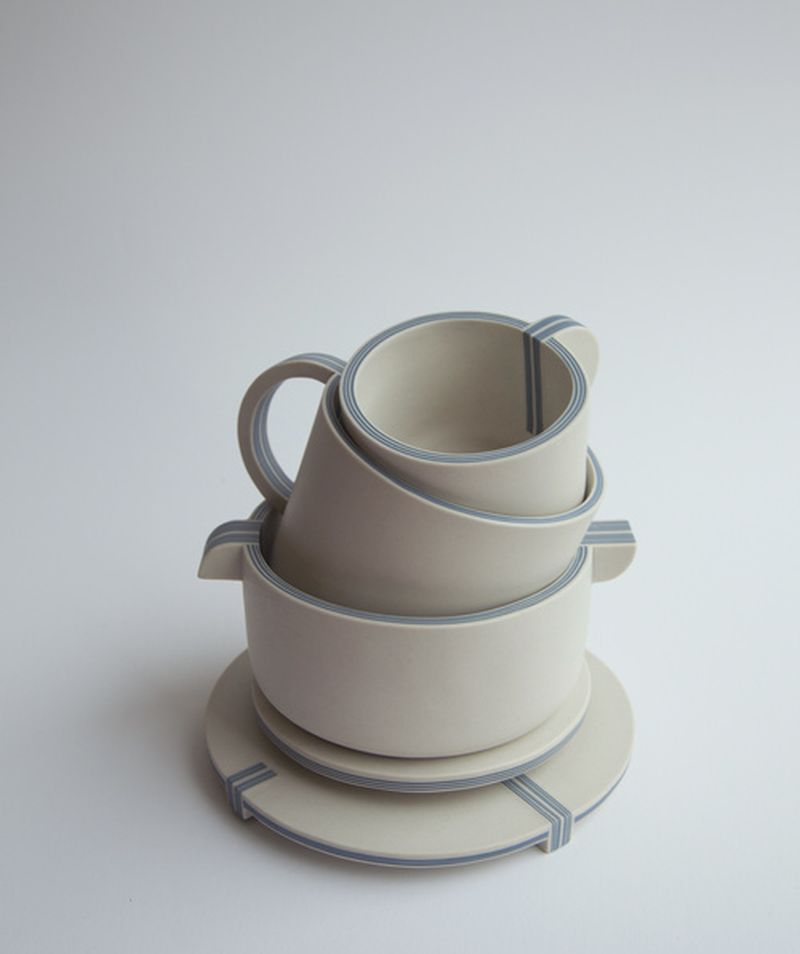 Yuting Chang Creates Unique Ceramic Tableware that Resembles Ply Board 