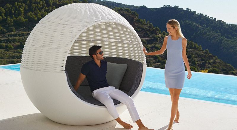 Vondom Presents ULM Moon Daybed at Maison&Objet 2020 