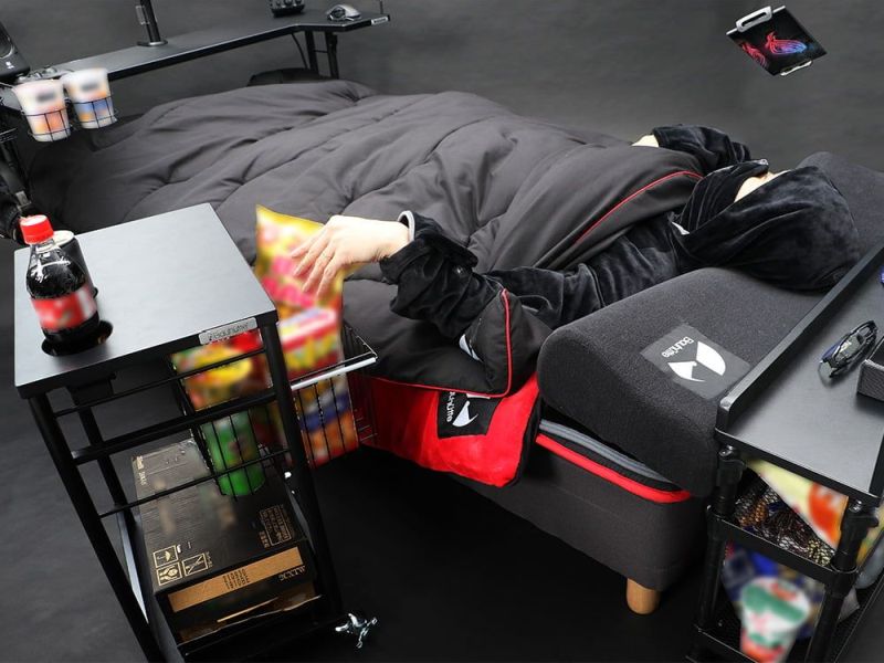 Bauhutte Gaming Beds are a Real Thing in Japan 
