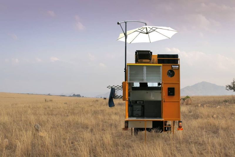 Indian Designs Tiny House Atop an Auto-rickshaw