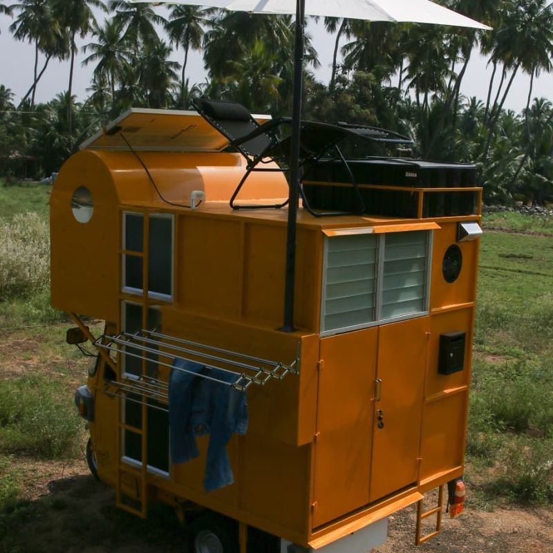 Indian Designs Tiny House Atop an Auto-rickshaw