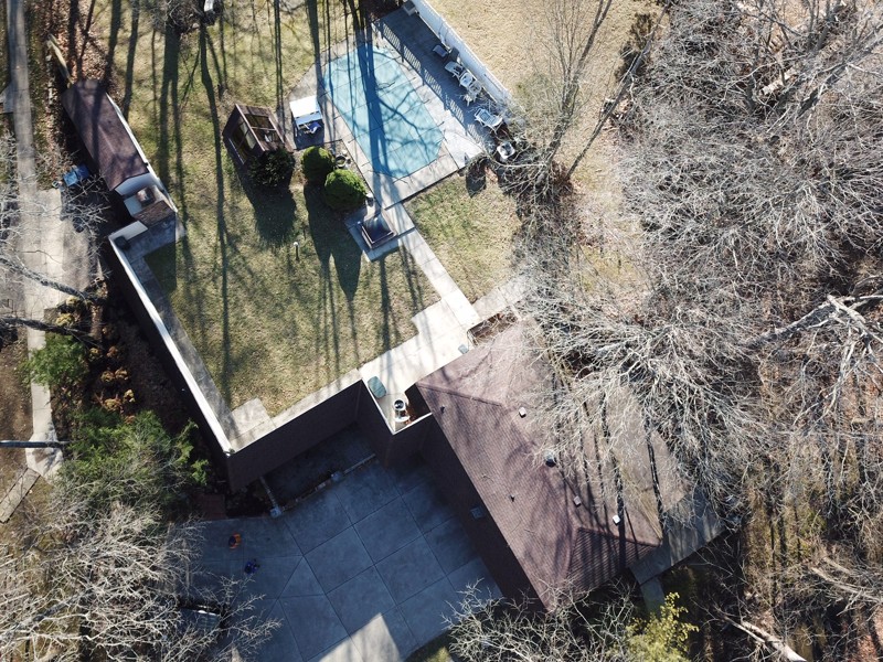 This Partially Underground Home in Ohio has Front Open to Natural Light